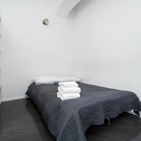 Apartman Tobaco Park Urban Chic By Bookinghost