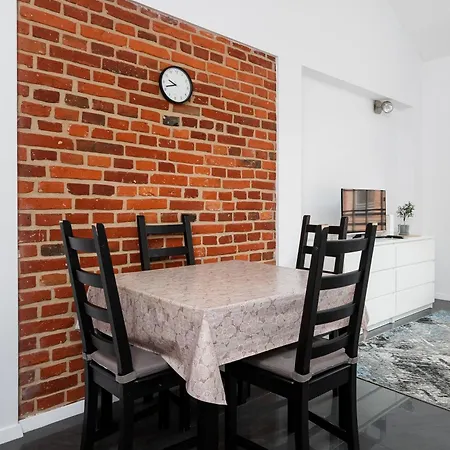 Apartman Tobaco Park Urban Chic By Bookinghost *