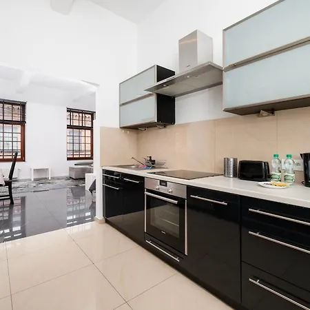 Tobaco Park Urban Chic By Bookinghost Apartman